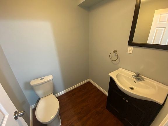 5th image of 3089 Whitelaw Dr NW