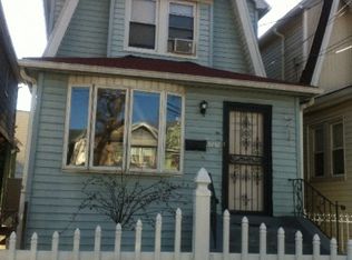 9218 107th St, Richmond Hill, NY 11418