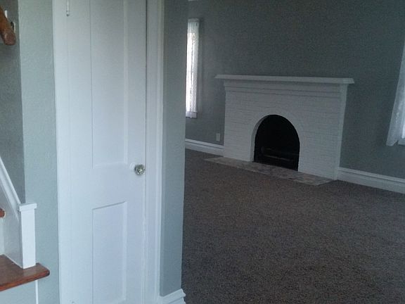 3rd image of 365 Kelly Ave