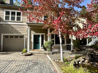 455 Holly St, Ashland, OR