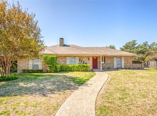 2720 Raintree Dr, Carrollton, TX 75006