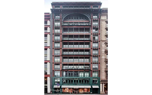 Rented by Douglas Elliman | media 33