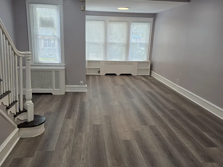 263 W Godfrey Ave — Photo 5