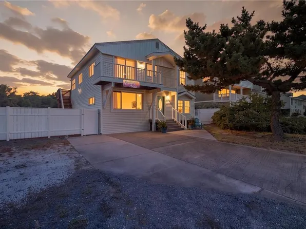 2741 Sandpiper Rd, Virginia Beach, VA 23456
