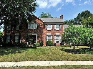 807 Bedfordshire Rd, Hurstbourne, KY 40222