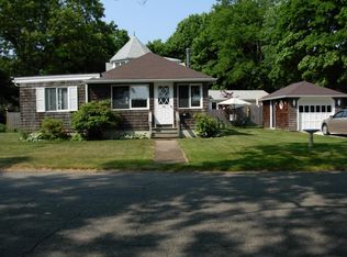 70 Worsley Ave, North Kingstown, RI 02852