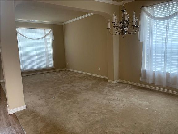4th image of 735 Bee Creek Dr
