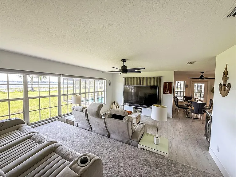 12830 Florida Ave — Photo 27