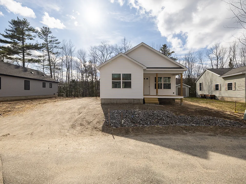 17 Streamside Dr