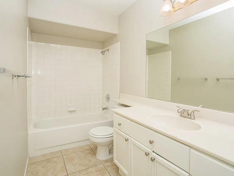 4416 W La Madre Way — Photo 13
