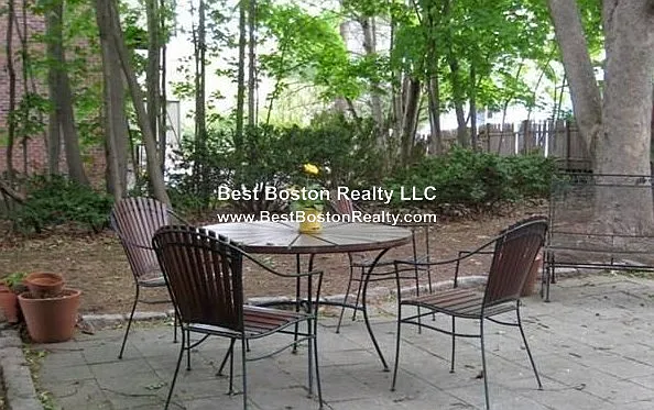 33 Longwood Ave #3 — Photo 8