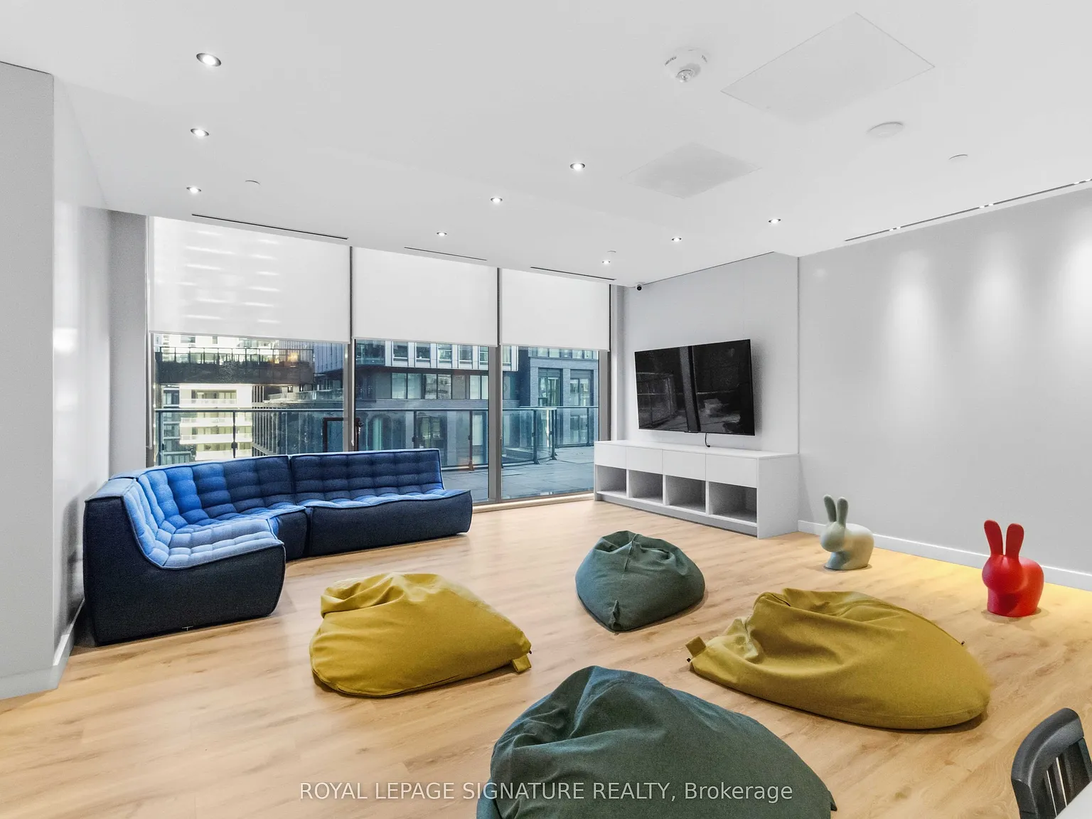 2 bed, $2,799 — Photo 3