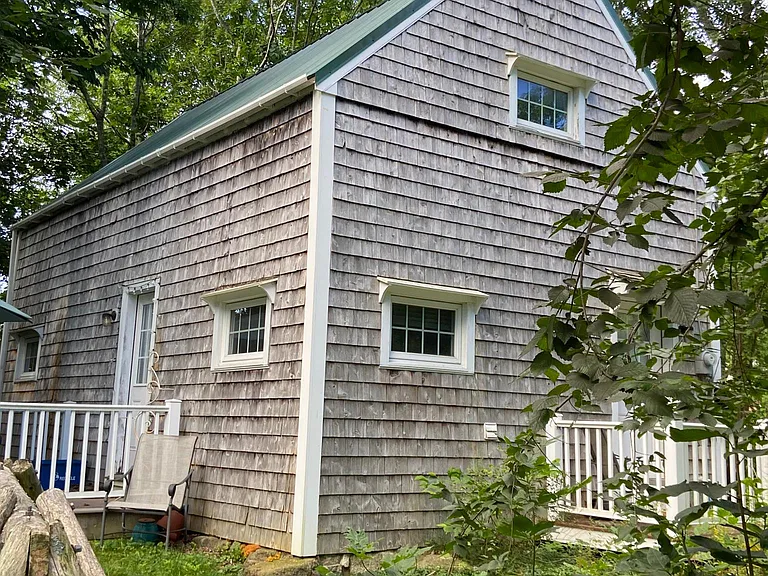 313 Newmarket Rd — Photo 2