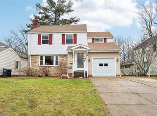 1311 Clearview Rd, Lyndhurst, OH 44124