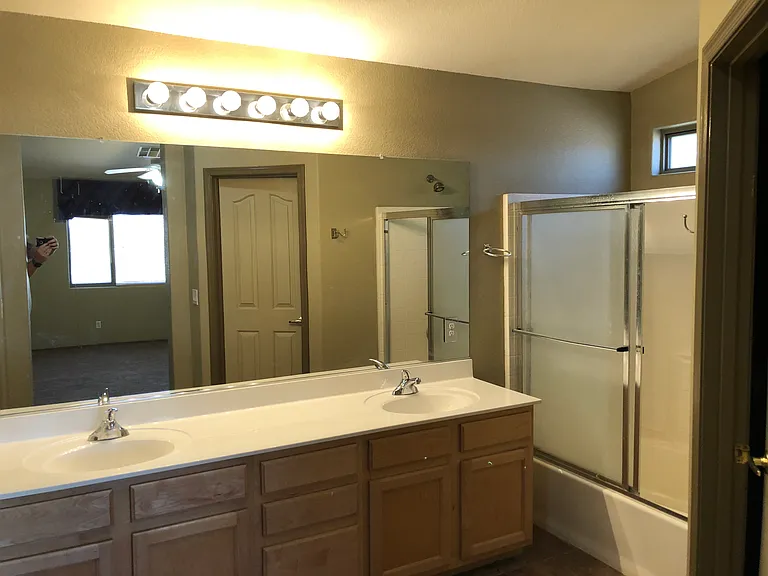 14342 W Cora Ln — Photo 31