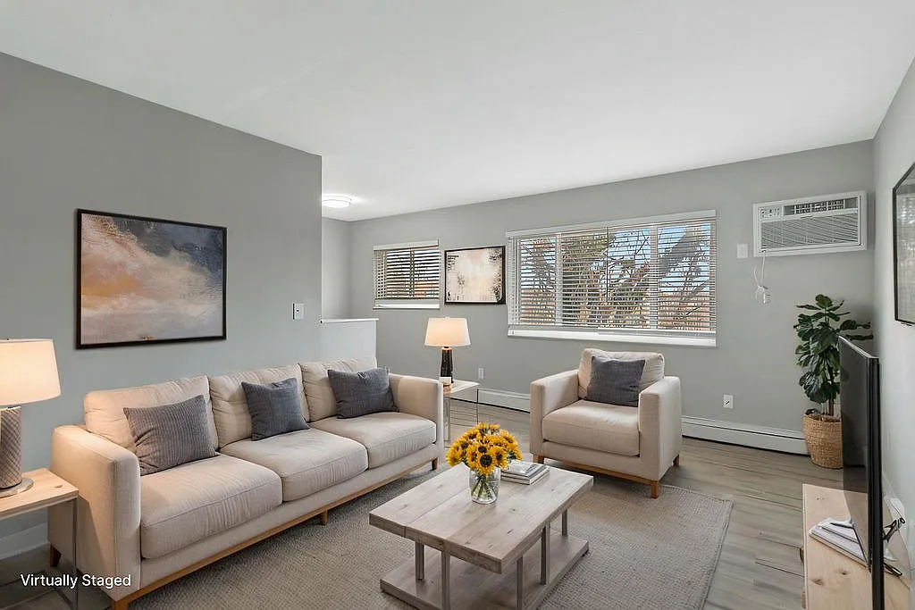 McGregor Apartments — Photo 1