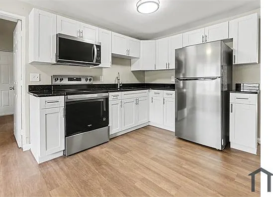 3007 E Knollwood St — Photo 11
