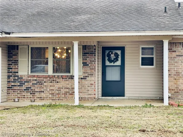 108235 State Highway 64b, Muldrow, OK 74948