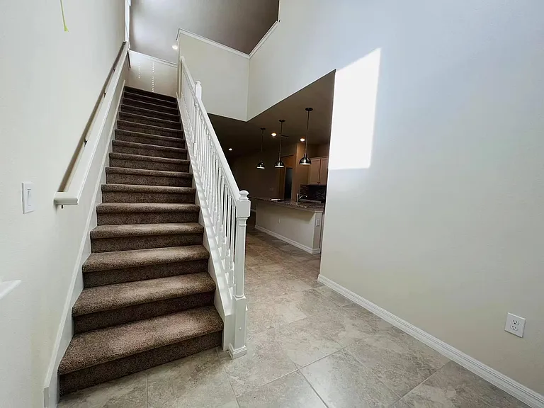7236 Oakmoss Loop — Photo 3