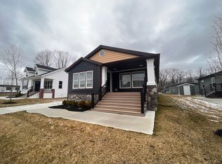 9915 Macbeth St #611, Fenton, MI 48430