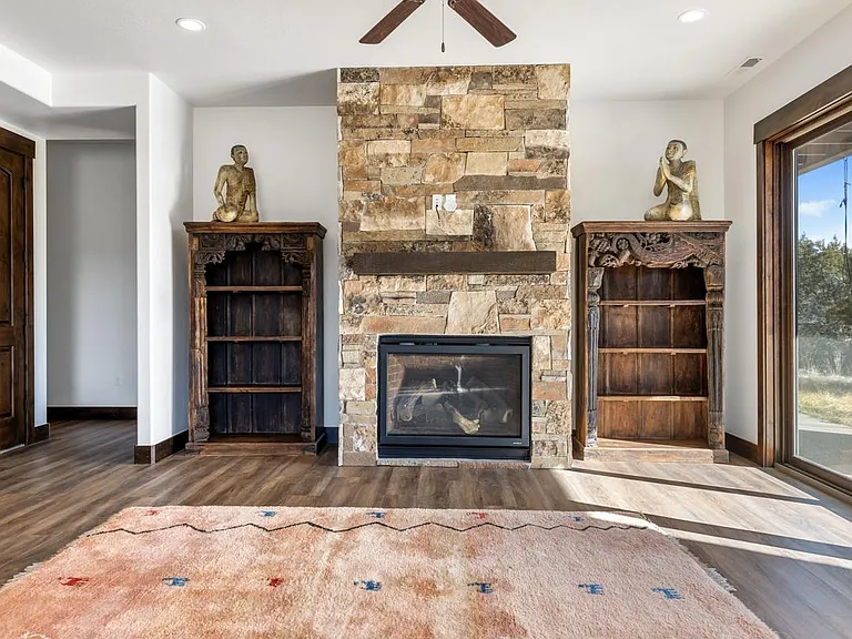 688 N Explorer Peak Dr — Photo 18
