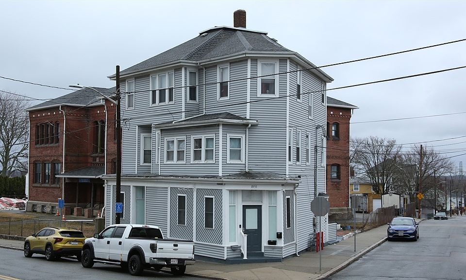 1st image of 1951 Pleasant St