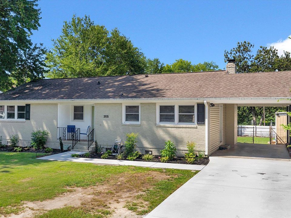 1st image of 305 Pine Knoll Dr