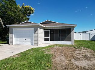 25 Cayman Cir, Umatilla, FL 32784