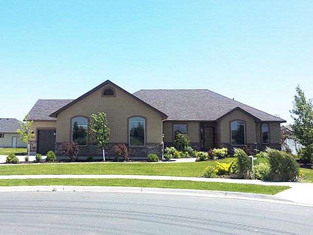 1st image of 4880 River Bend Ln