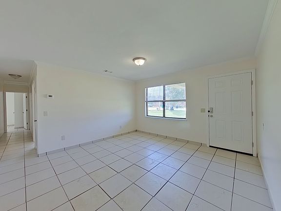 4-web-or-mls-4 Living Room-11_09022025