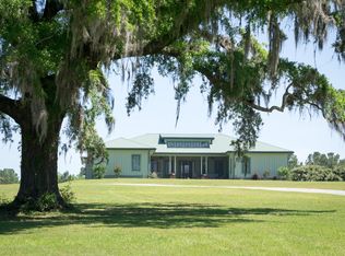 2515 River Rd, Caryville, FL 32427