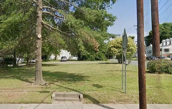 1st image of 1003 S Church St #4