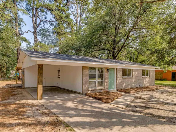 311 Curve Dr, Monroe, LA 71203