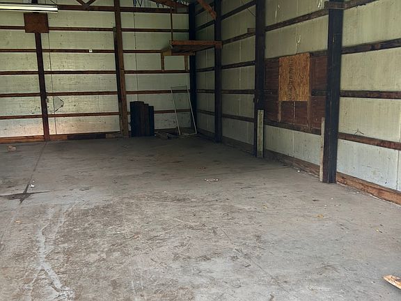 5th image of 202 N Vine St