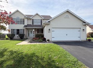 910 Taylor Rdg, Belvidere, IL 61008