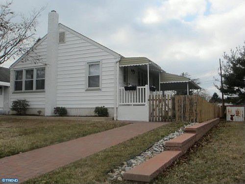 2nd image of 1104 Lincoln Ave