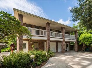 3211 Savell Dr, Baytown, TX 77521