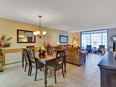 9330 Sunrise Lakes Blvd APT 109, Fort Lauderdale, FL, 33322