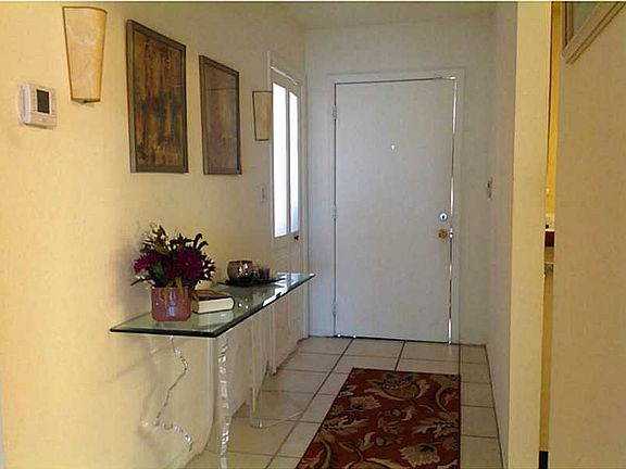 Home For Sale In Venetian Park