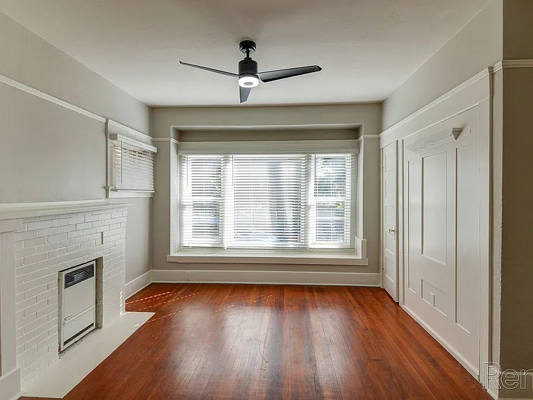 526-528 Anderson Pl — Photo 11