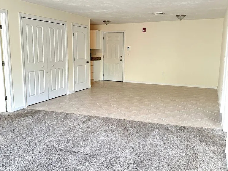 5 Rogers Way — Photo 4