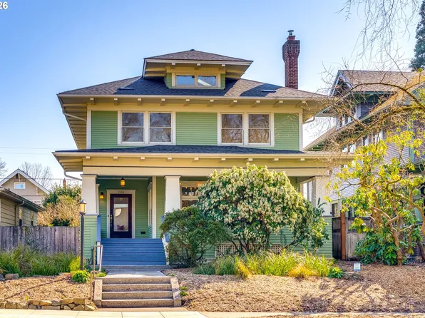 2104 SE Elliott Ave, Portland, OR 97214