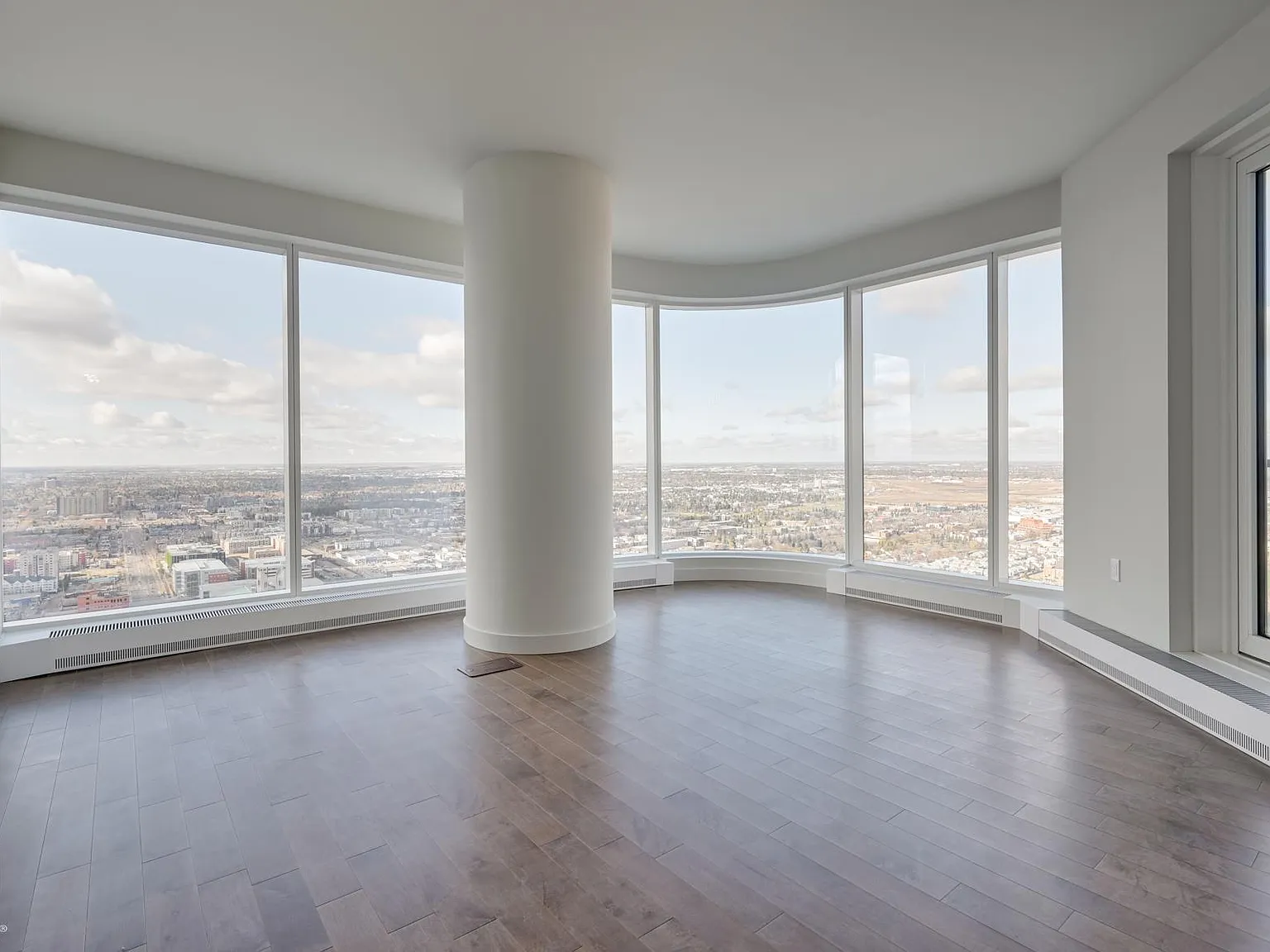 The Legends Private Residences — Photo 3