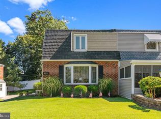 809 Millwood Rd, Philadelphia, PA 19115