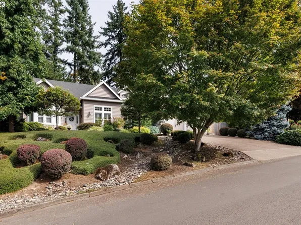 5015 Parkhill St, Lake Oswego, OR 97035