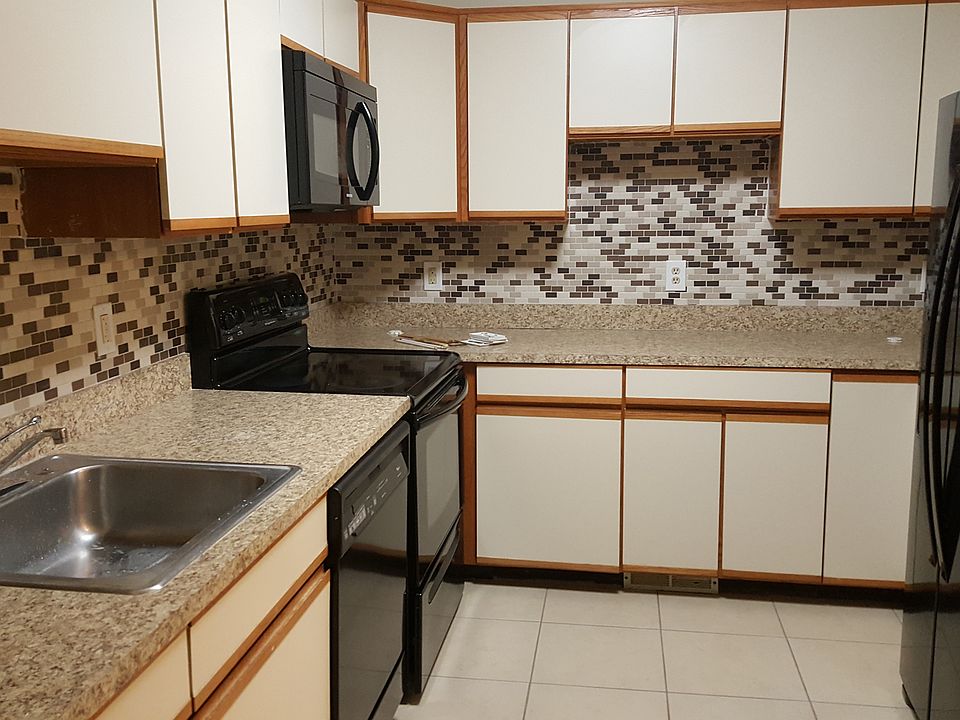 1st image of 7390 Azalea Ct #1