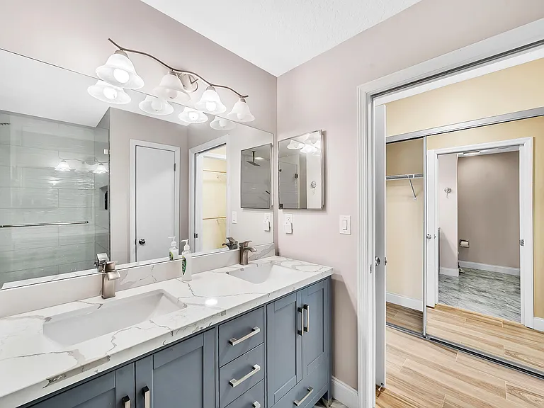827 Oak Harbour Dr — Photo 35