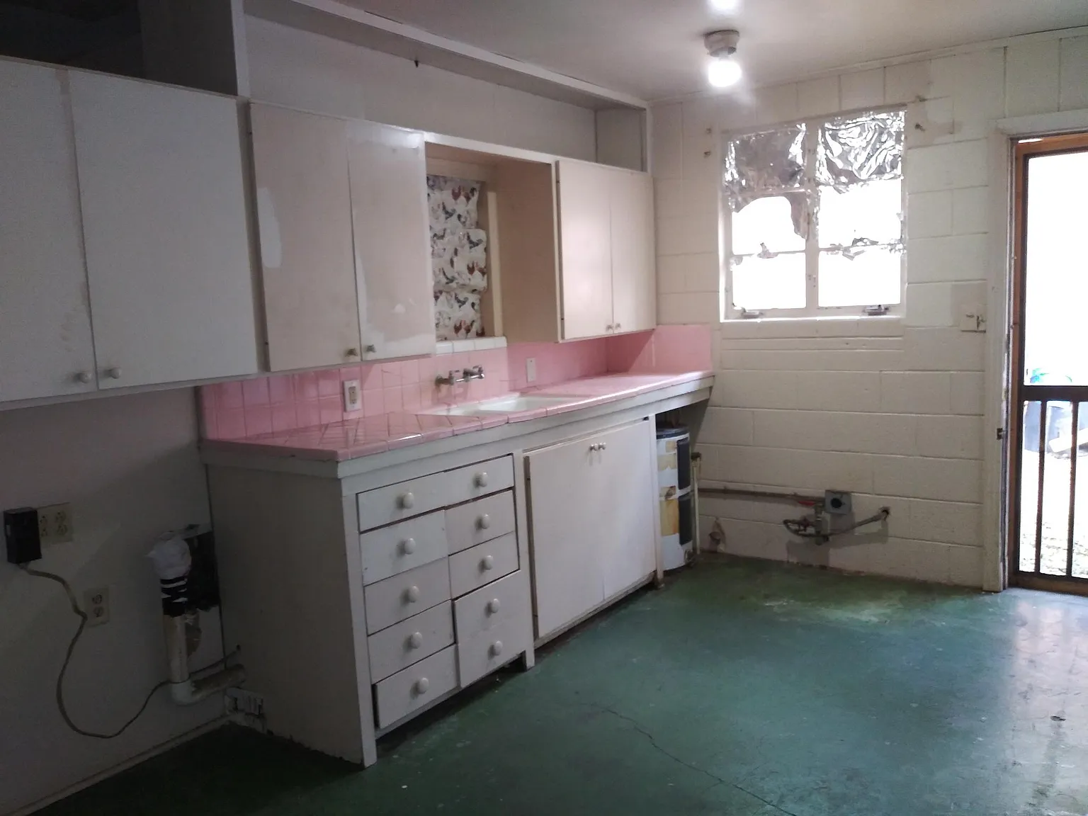2 bed, $560 — Photo 4
