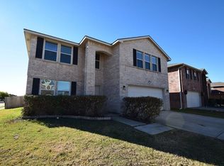 1980 Lariat Dr, Justin, TX 76247