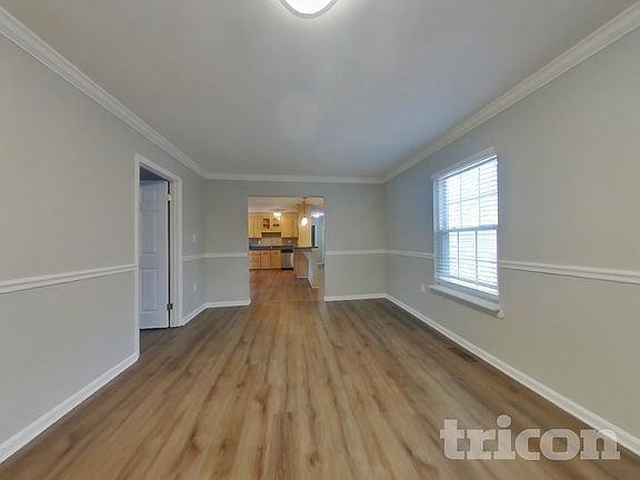 3rd image of 1010 Allward Dr